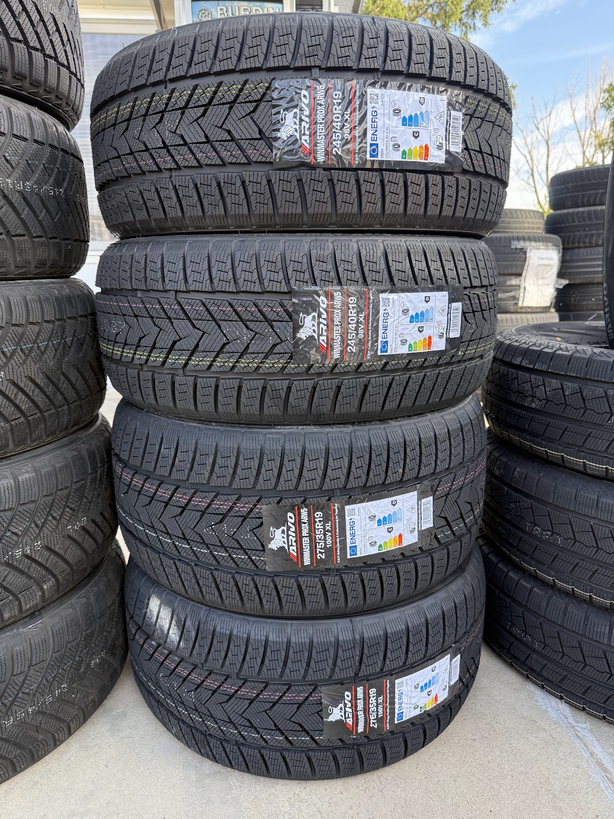 Гуми на склад в Burdin Motorsport